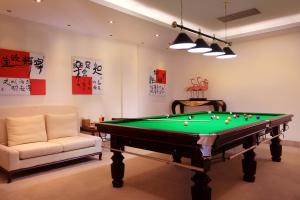 Biliár nebo kulečník v ubytování Tianhong Resort