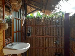 A bathroom at mekong riverside homestay