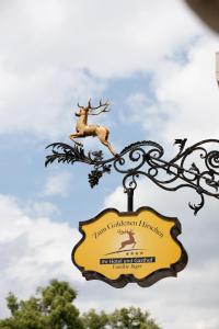 Certyfikat, podpis lub inny dokument wystawiony w obiekcie Hotel Zum Goldenen Hirschen
