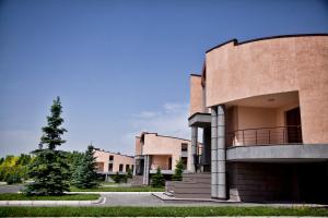 Gallery image of Multi Grand Pharaon Hotel in Yerevan