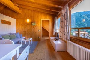 Albergo Diffuso Ravasclettoにあるシーティングエリア