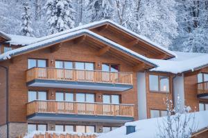 Chalet Dorf Wagrain Alpenleben by AlpenTravel v zime