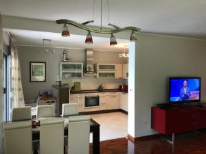 Kuhinja ili čajna kuhinja u objektu Apartment Stoliv Mare