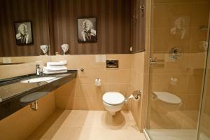 Łazienka w obiekcie Hotel Afrodyta Business & Spa