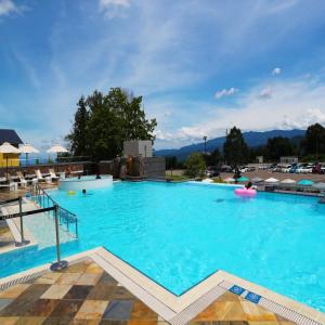 Bazén v ubytování Lotte Arai Resort nebo v jeho okolí