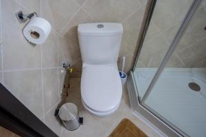 Kopalnica v nastanitvi Wine Inn Borjomi Aparthotel