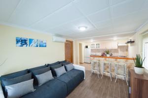 Kuchyňa alebo kuchynka v ubytovaní Bier-Lak Apartman House 71