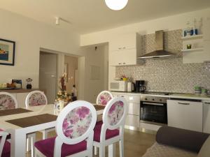 Gallery image of Apartments Milica in Rogoznica