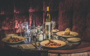 Toit hotelli aladel või selle läheduses