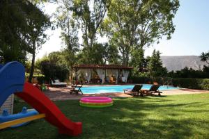 Basen w obiekcie Villa Farran 1 lub w pobliżu