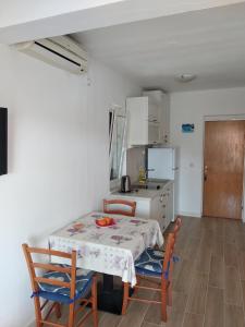 Imagen de la galería de Apartments Luka, en Lumbarda