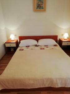 Posteľ alebo postele v izbe v ubytovaní Apartments Jadranka Ivana Pula