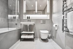 CitySuites Aparthotel的一间浴室