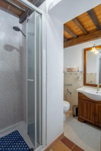 O baie la Appartamento stile toscano in Fauglia