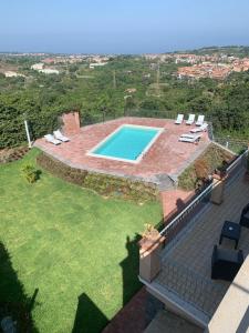 Bazén v ubytování B&B Villa Etelka nebo v jeho okolí