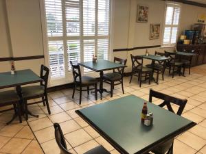 Restaurant o iba pang lugar na makakainan sa Days Inn by Wyndham Natchez