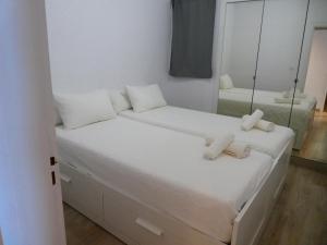 Postel nebo postele na pokoji v ubytování Cap Sa Sal - Sa Roca 2