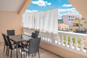 Balkón alebo terasa v ubytovaní Apartments Janjac