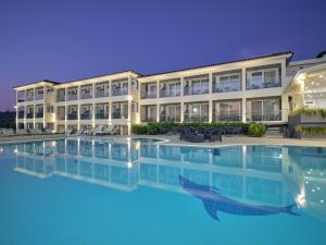 Bazén v ubytování Park Hotel & Spa-Adults Only nebo v jeho okolí