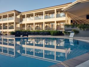 Bazén v ubytování Park Hotel & Spa-Adults Only nebo v jeho okolí