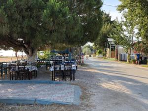 Reštaurácia alebo iné gastronomické zariadenie v ubytovaní Amaryllis apartments
