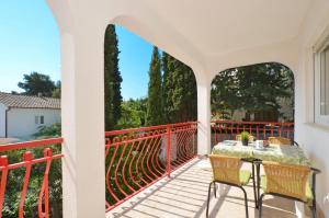 Balkón nebo terasa v ubytování Apartment House Juretic - 50 m from the beach