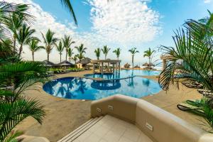 Bazén v ubytování ¡Departamento frente al mar de Mazatlán! nebo v jeho okolí