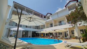 Bazén v ubytování Kobuleti Beach Club nebo v jeho okolí