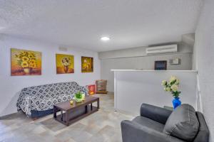 Afbeelding uit fotogalerij van Halaris Rooms in Ermoupoli