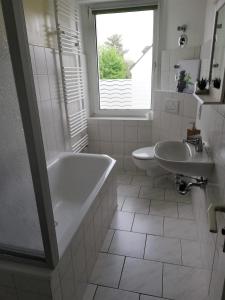 Ein Badezimmer in der Unterkunft Ferienwohnung mit Seeblick