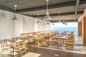 Restoran ili drugo mesto za obedovanje u objektu Enorme Ammos Beach Resort