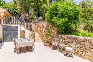 Mallorca Beautiful Villa with pool in Puigpunyent, Puigpunyent – Updated  2022 Prices