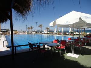 Bassenget på eller i nærheten av Valencia, ideally located 3bed-2bath apart.Few mints walk from beach,pool,shop.