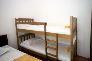 Posteľ alebo postele v izbe v ubytovaní Apartments Drago Kovačić