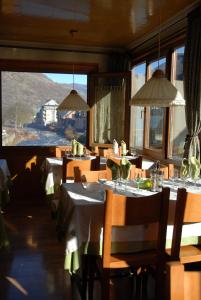 Un restaurante o sitio para comer en Hotel Europa