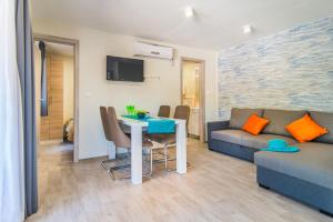 Posezení v ubytování Centinera Deluxe Mobile Homes