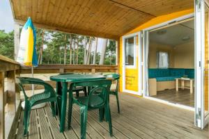 Imagen de la galería de MB Beach Cottage, en Hoek