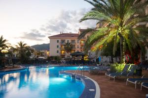 Der Swimmingpool an oder in der Nähe von Benalmadena Palace Spa