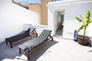 A balcony or terrace at MONKÓ - BANANA & TROPYCAL APARTMENT o