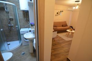 Ένα μπάνιο στο Apartment Petra