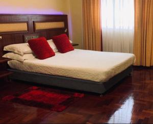 Postel nebo postele na pokoji v ubytování Hotel Valenca do Minho