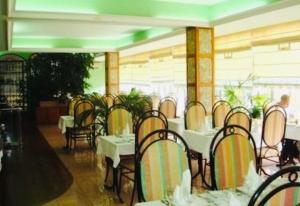 Un restaurant u otro lugar para comer en Hotel Valenca do Minho