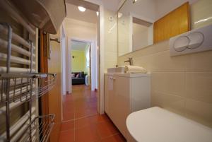 Koupelna v ubytování Apartman Marija + 37 fotografií
