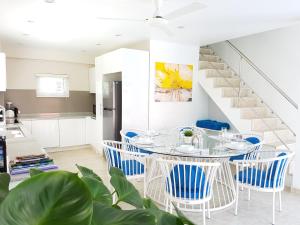 Fotografie z fotogalerie ubytování Cosy 3 Bedroom Duplex w/ Private Pool Near Beach! v destinaci Mae Nam + 19 fotografií