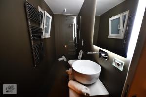 Koupelna v ubytování Corte Cairoli B&B and Suites