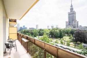 Balkón alebo terasa v ubytovaní ★Bright, spacious apartment|Palace of Culture view★