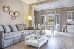 Gallery image of Julia's Villa style Apartment in Kástron