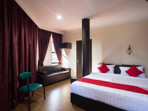 Gallery image of OYO 43915 T P Hotel in Sitiawan