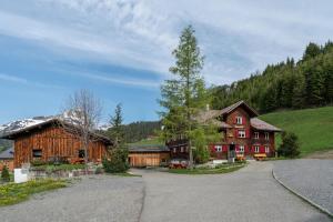 Galeriebild der Unterkunft Bergwelt-M - Scheunencamping in Schröcken