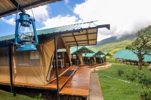 Příroda nedaleko luxury tent